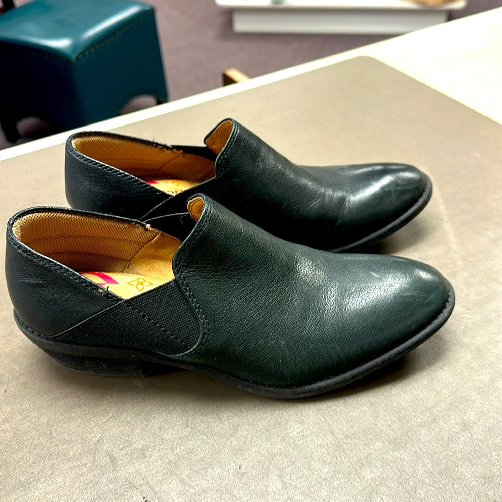 Comfortiva Women’s Black Shootie Size 8